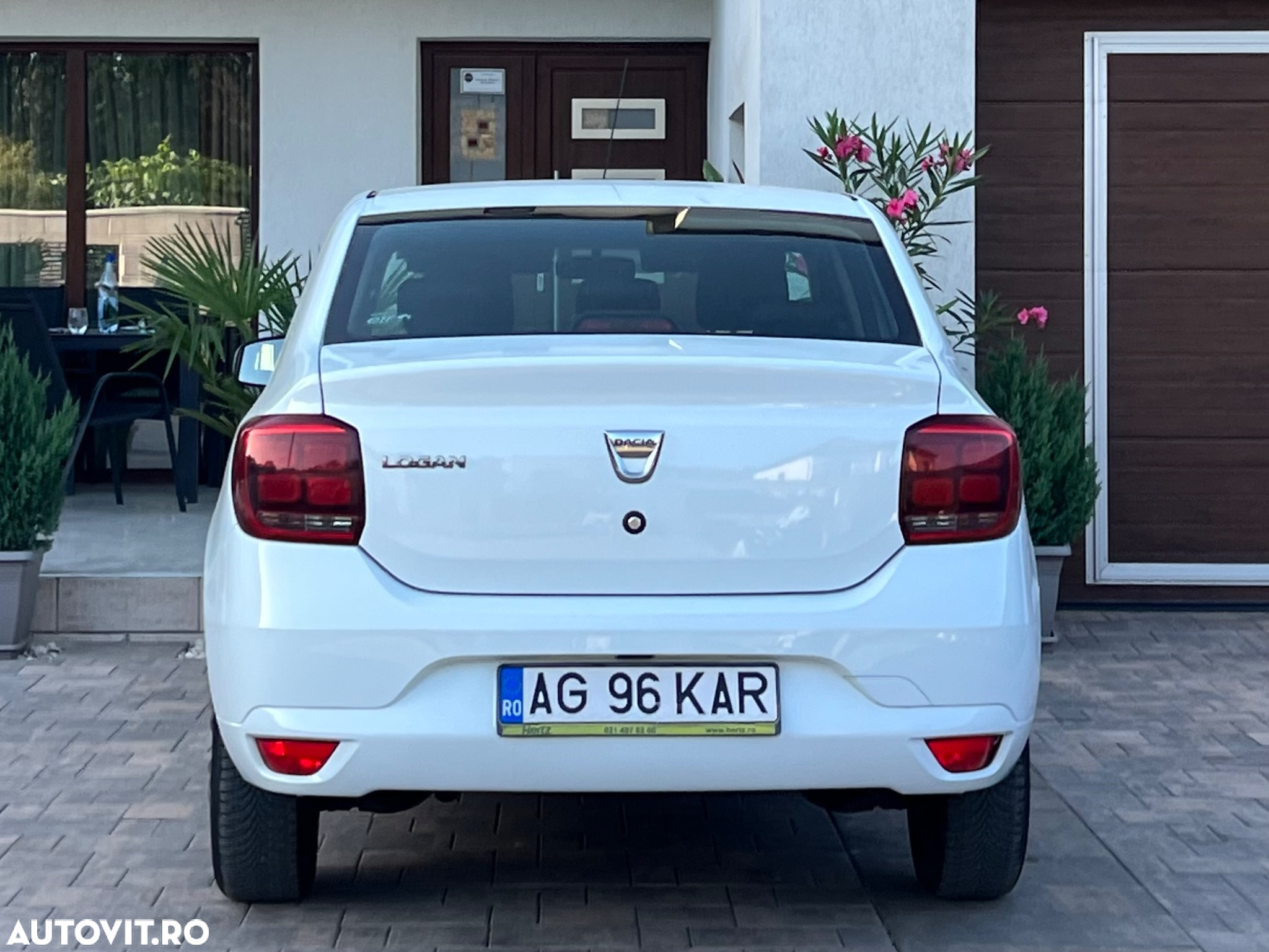 Dacia Logan 1.5 Blue dCi Laureate - 8