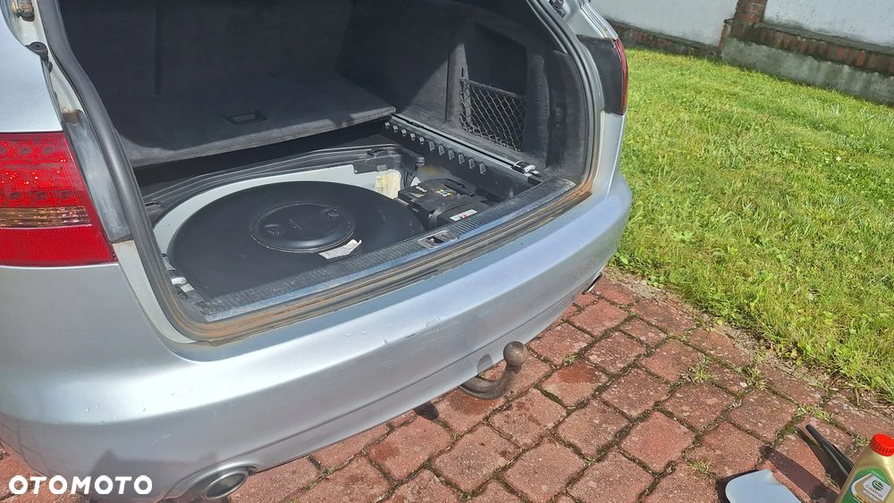 Audi A6 Avant 2.4 quattro - 13