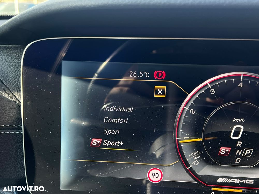 Mercedes-Benz E AMG 63 4Matic+ 9G-TRONIC - 27