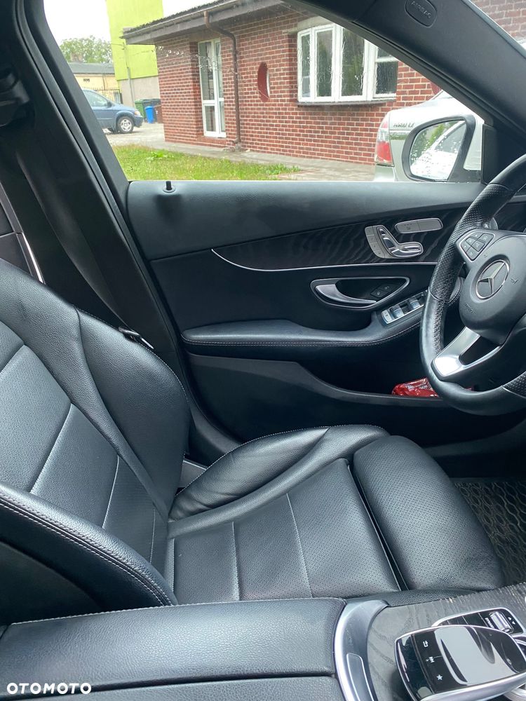 Mercedes-Benz Klasa C 300 9G-TRONIC AMG Line - 8