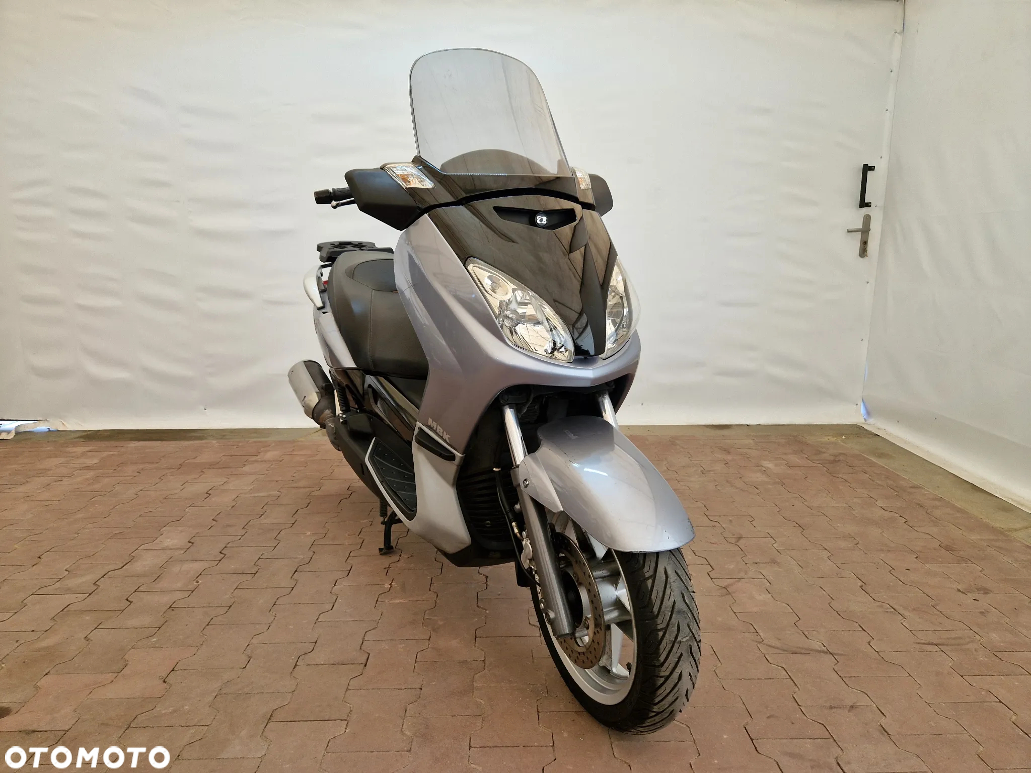 Yamaha X-max - 17