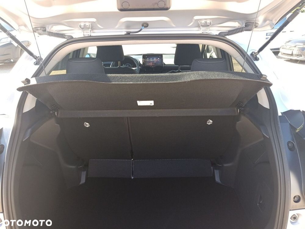 Toyota Yaris Hybrid 1.5 Style - 13