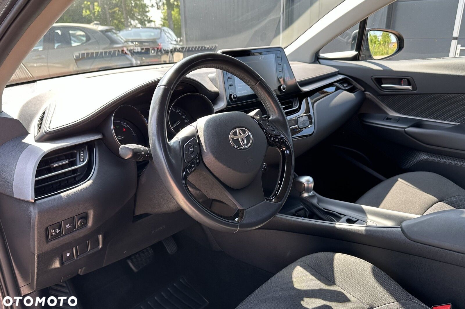 Toyota C-HR - 7
