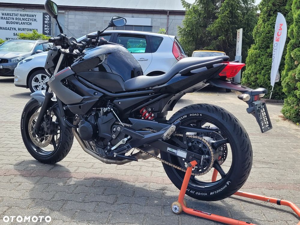 Yamaha XJ - 8
