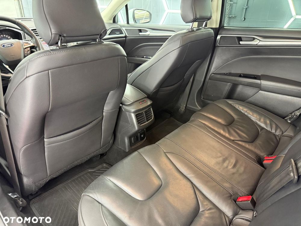 Ford Mondeo 2.0 TDCi Titanium 4WD PowerShift - 26