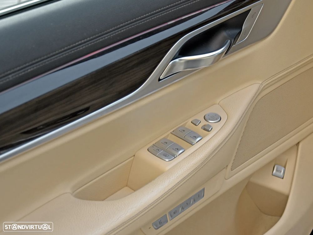 BMW 730 d - 16