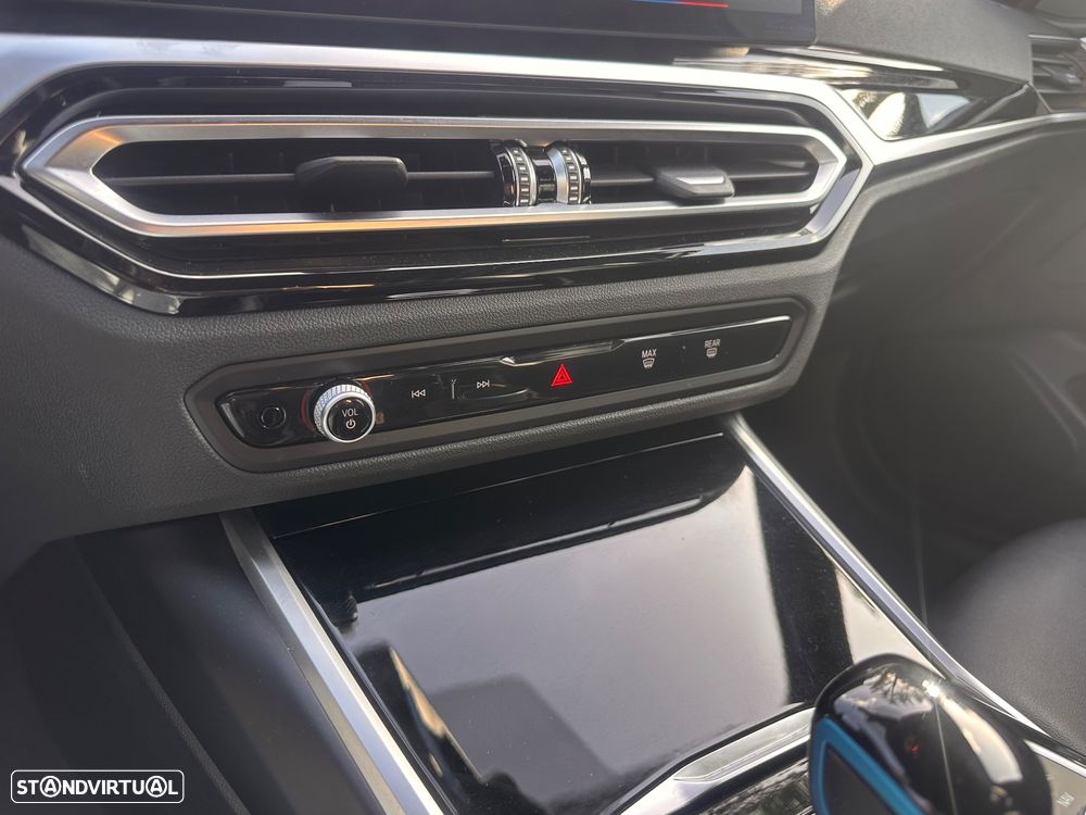 BMW i4 eDrive40 - 36