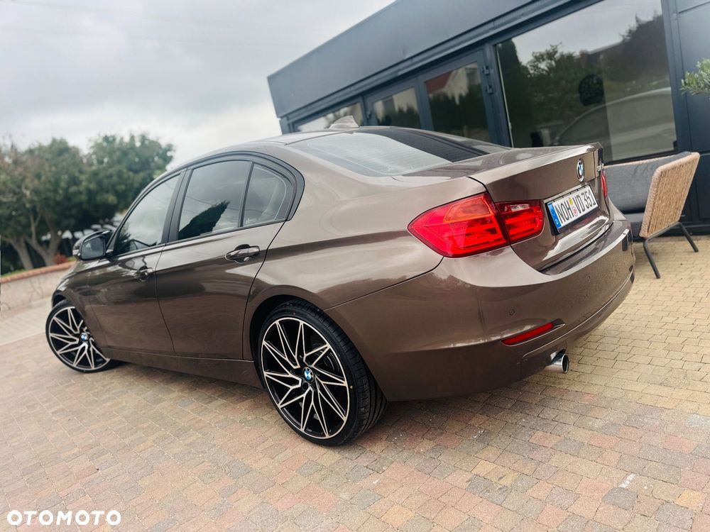 BMW Seria 3 316d DPF Edition Exclusive - 33
