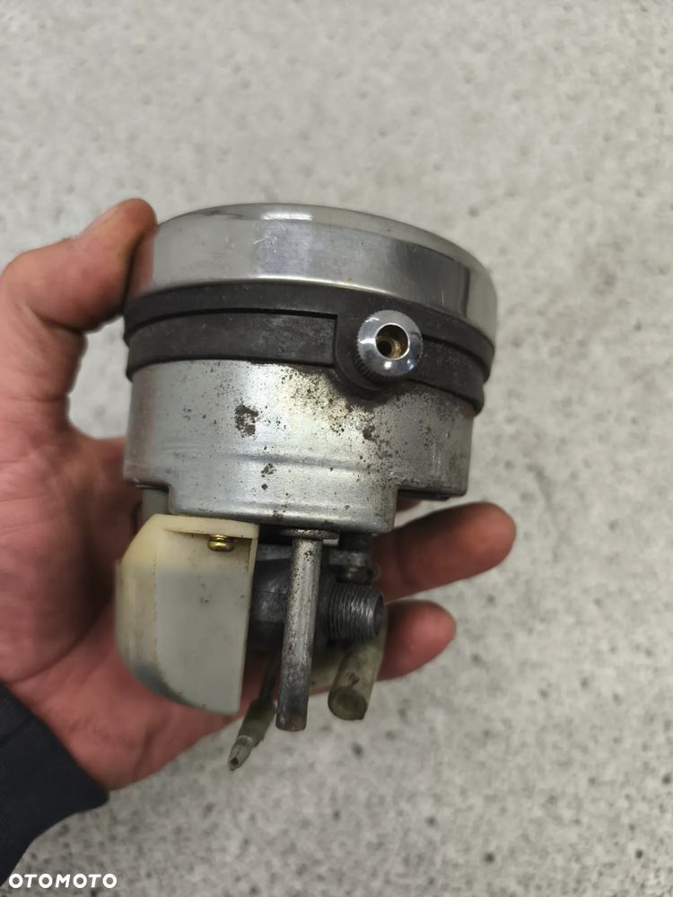 Licznik, zegar, prędkościomierz Suzuki VS 1400 VS1400 Intruder 1400 - 5