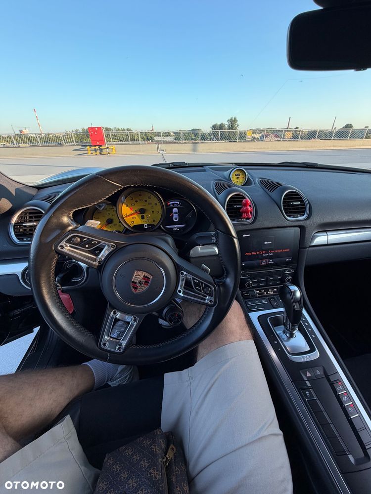 Porsche 718 Cayman GPF PDK - 11