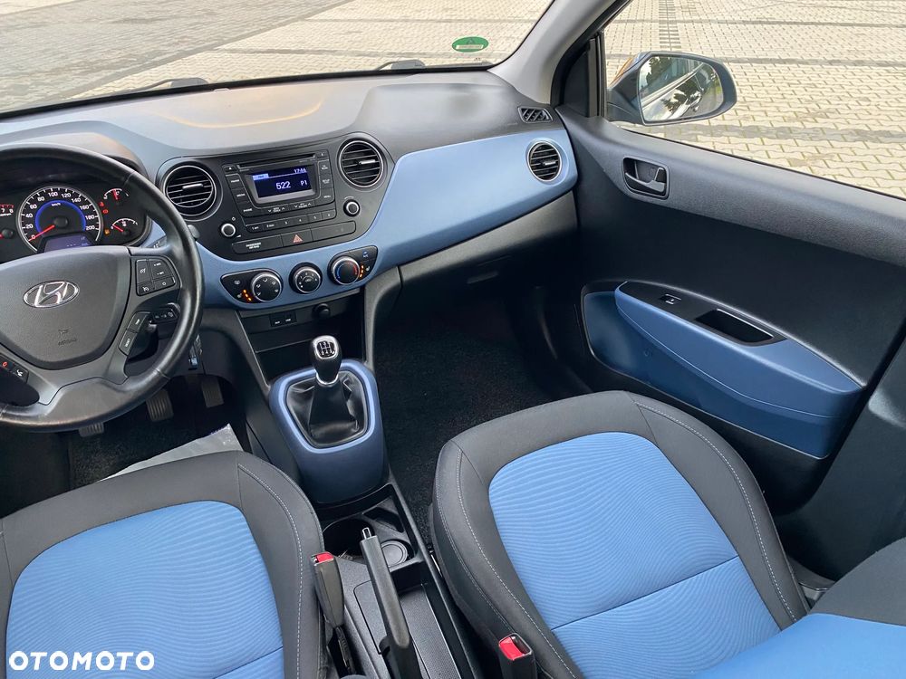 Hyundai i10 1.2 Fifa World Cup Edition - 32