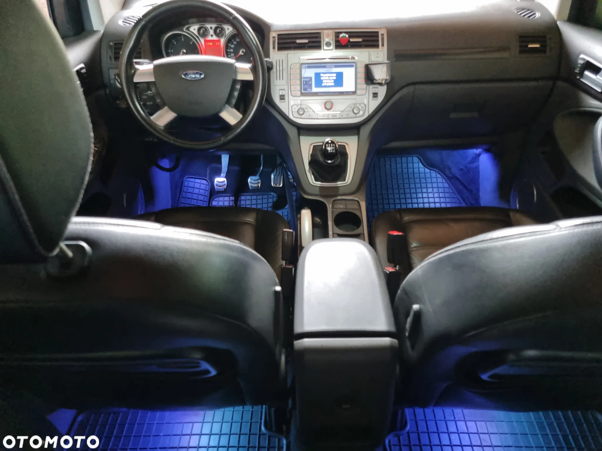 Ford Kuga 2.0 TDCi 4x4 Titanium - 12