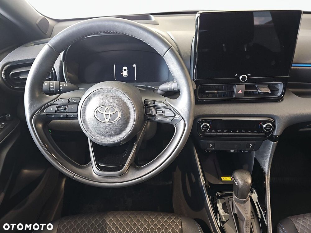Toyota Yaris - 12