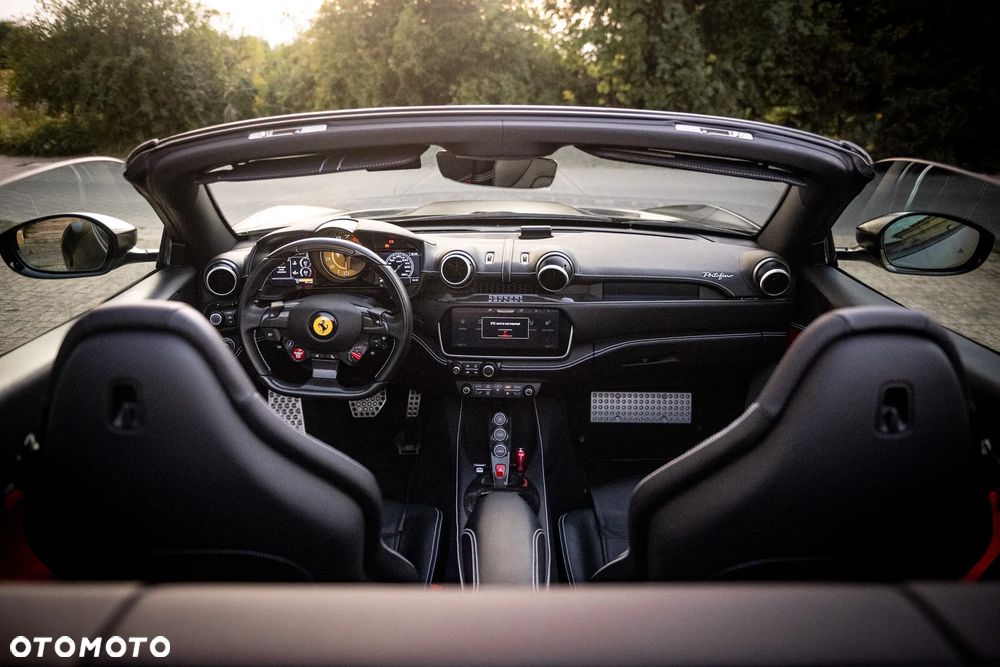 Ferrari Portofino - 16
