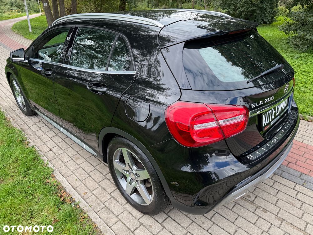 Mercedes-Benz GLA - 26