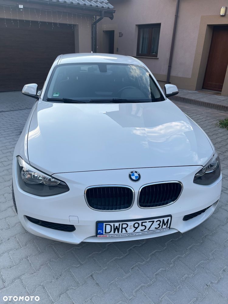 BMW Seria 1 116d EfficientDynamics Edition Sport Line - 3