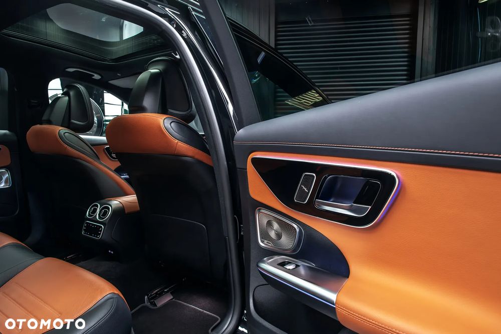 Mercedes-Benz Klasa C 300 mHEV 4-Matic AMG - 25