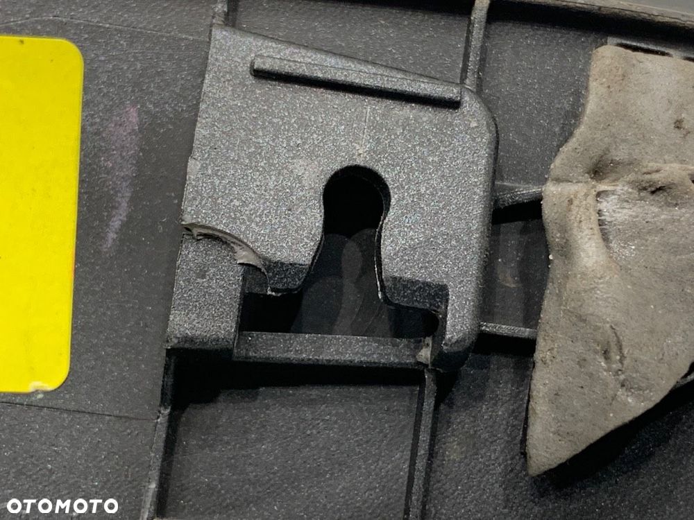 LISTWA DRZWI PRAWY TYŁ  HYUNDAI KONA (OS, OSE, OSI) 2017 - 2022 1.6 GDi Hybrid 77 kW [105 KM] - 5