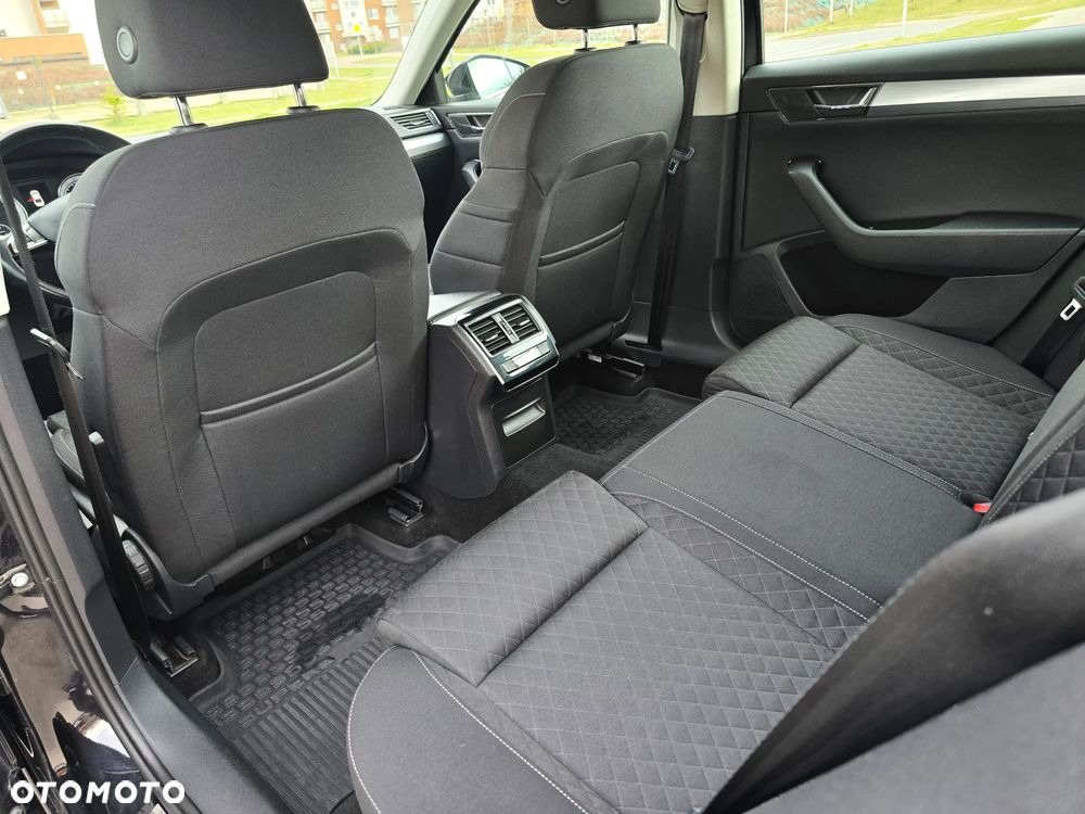 Skoda Superb - 17