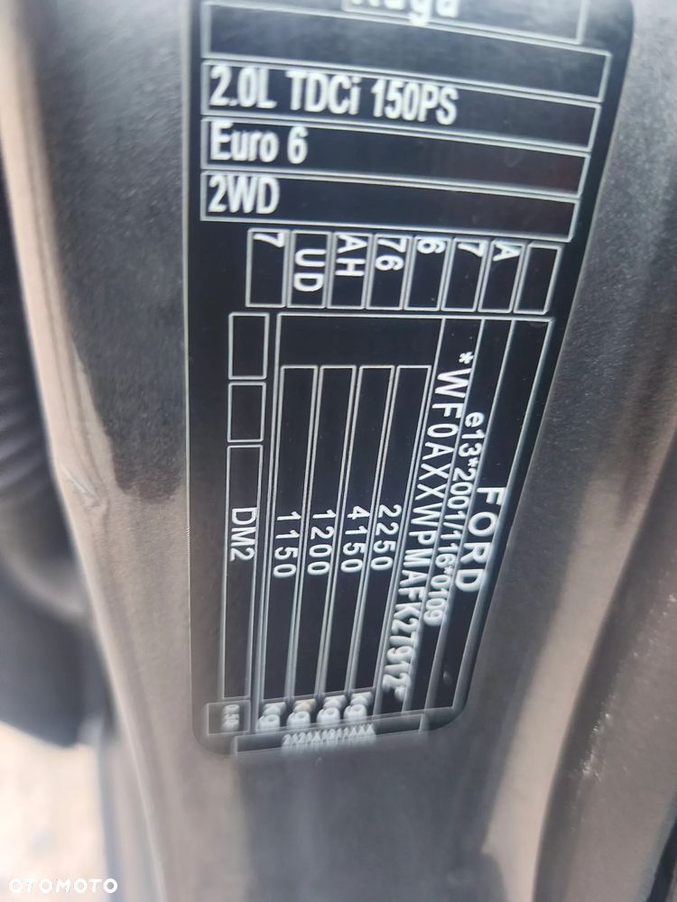 Ford Kuga - 8