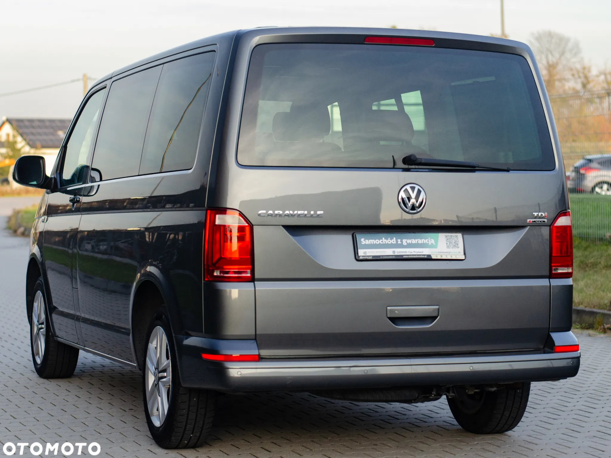 Volkswagen Caravelle - 6