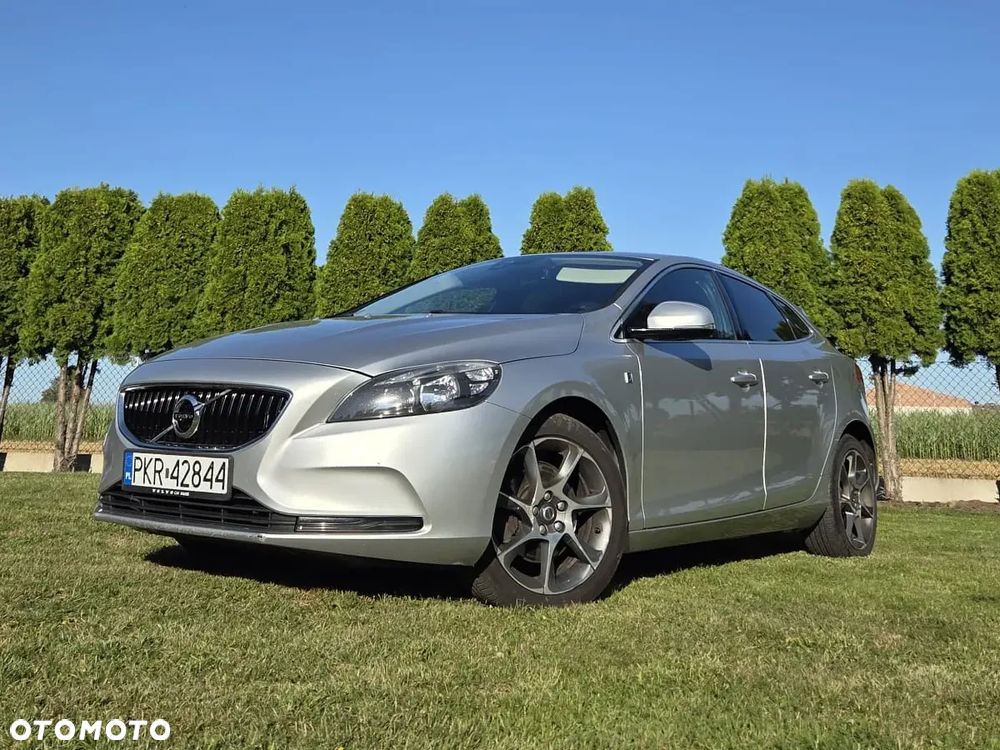 Volvo V40 T3 Drive-E Ocean Race - 1