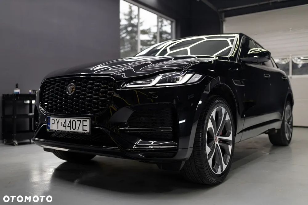 Jaguar F-Pace P250 AWD R-Dynamic Black - 13