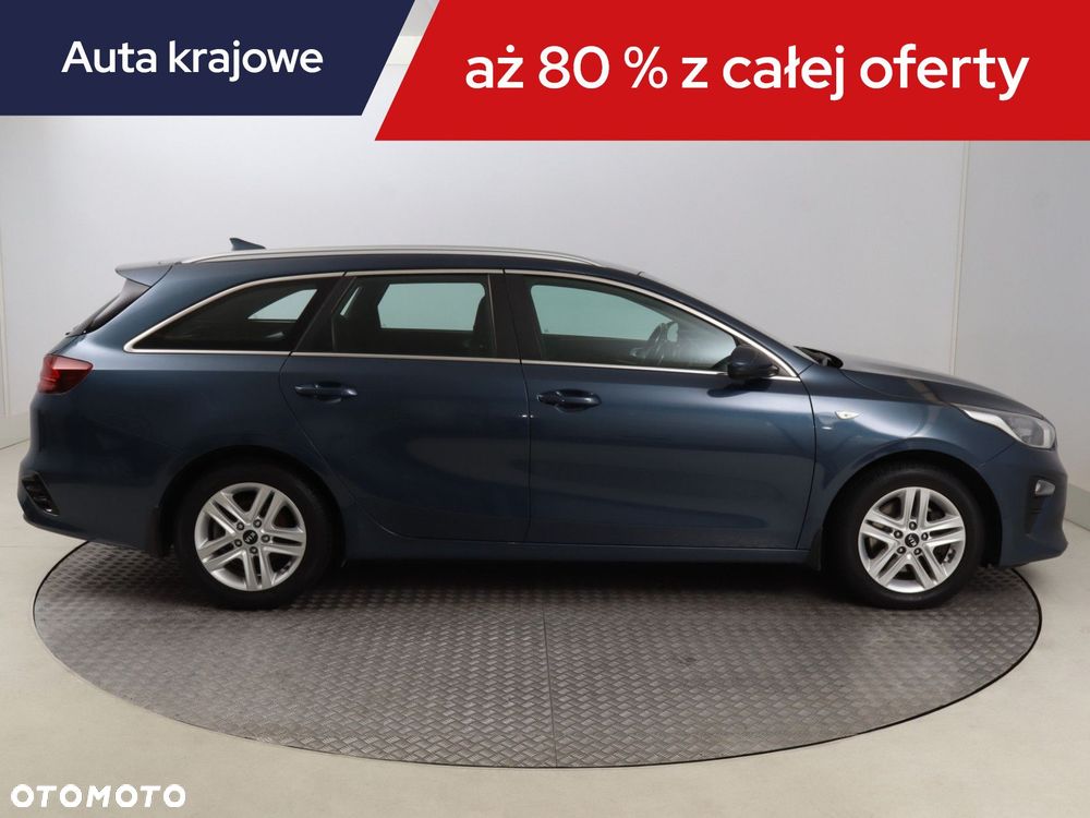 Kia Ceed - 8