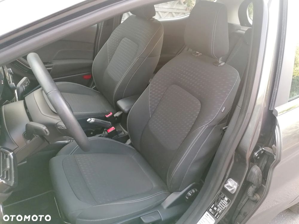 Ford Fiesta 1.1 Titanium - 22