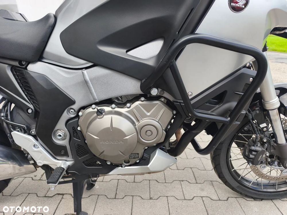 Honda VFR - 21