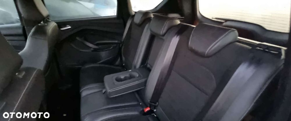 Ford Kuga - 9