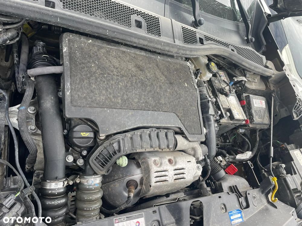 Peugeot 2008 - 6