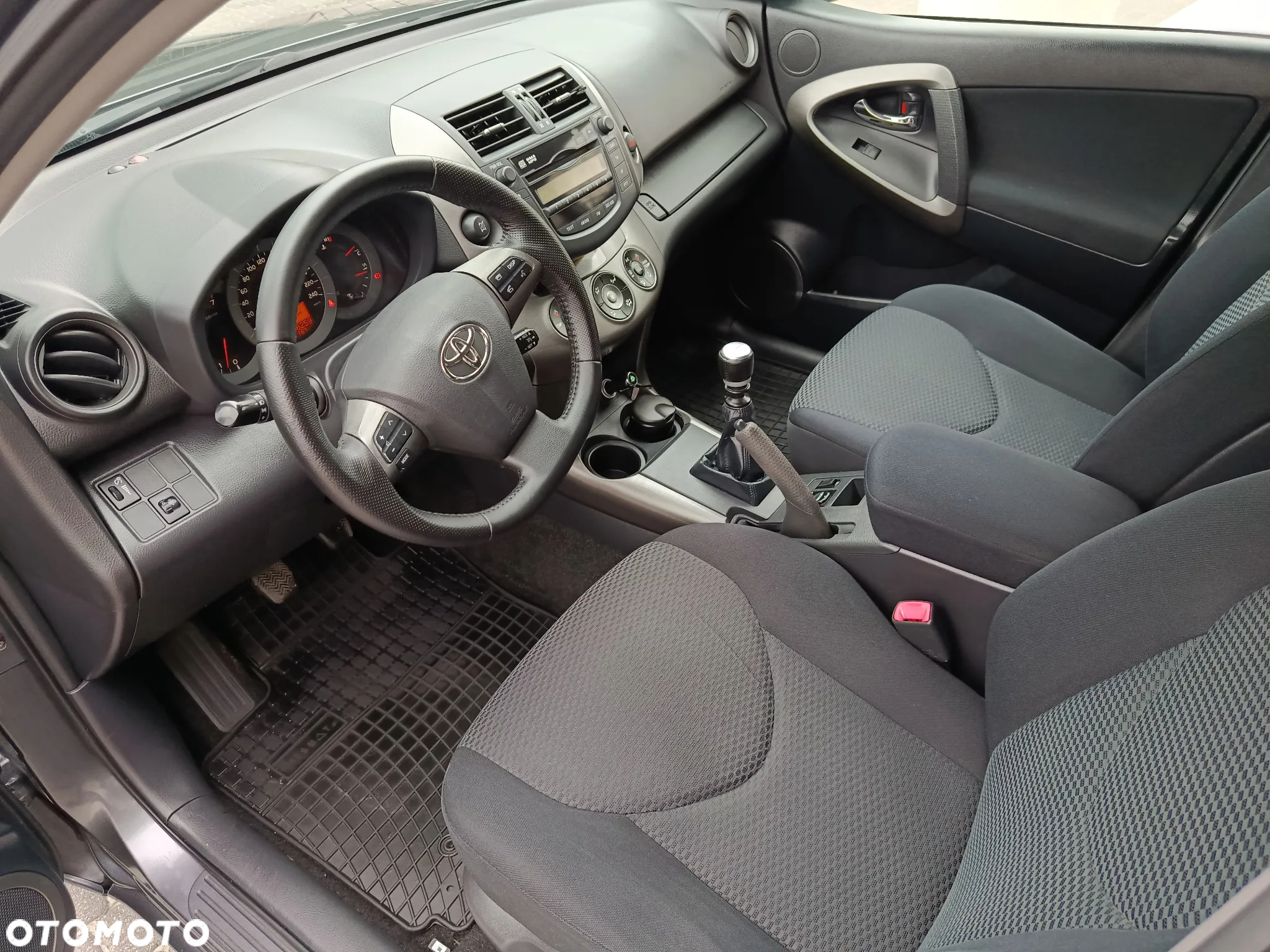 Toyota RAV4 2.2 D-4D 4x4 Comfort - 19