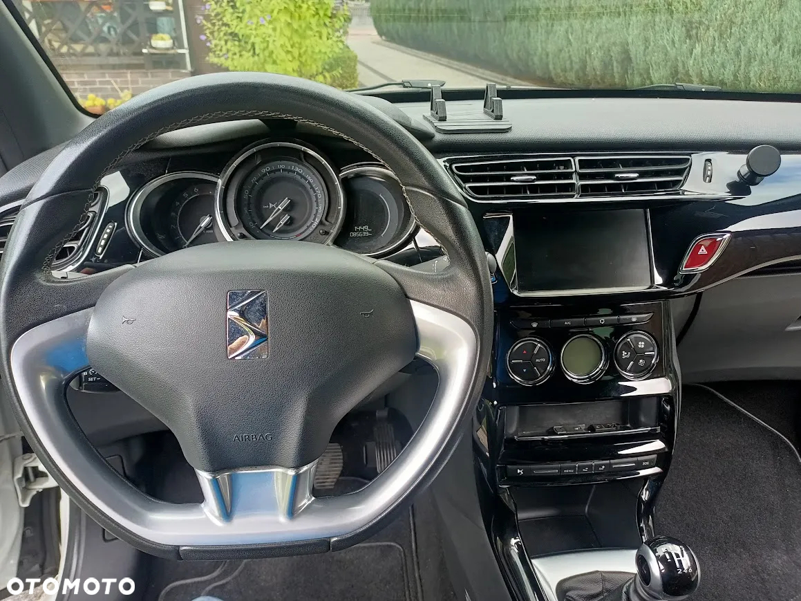 Citroën DS3 PureTech 130 Start & Stop SportChic - 12