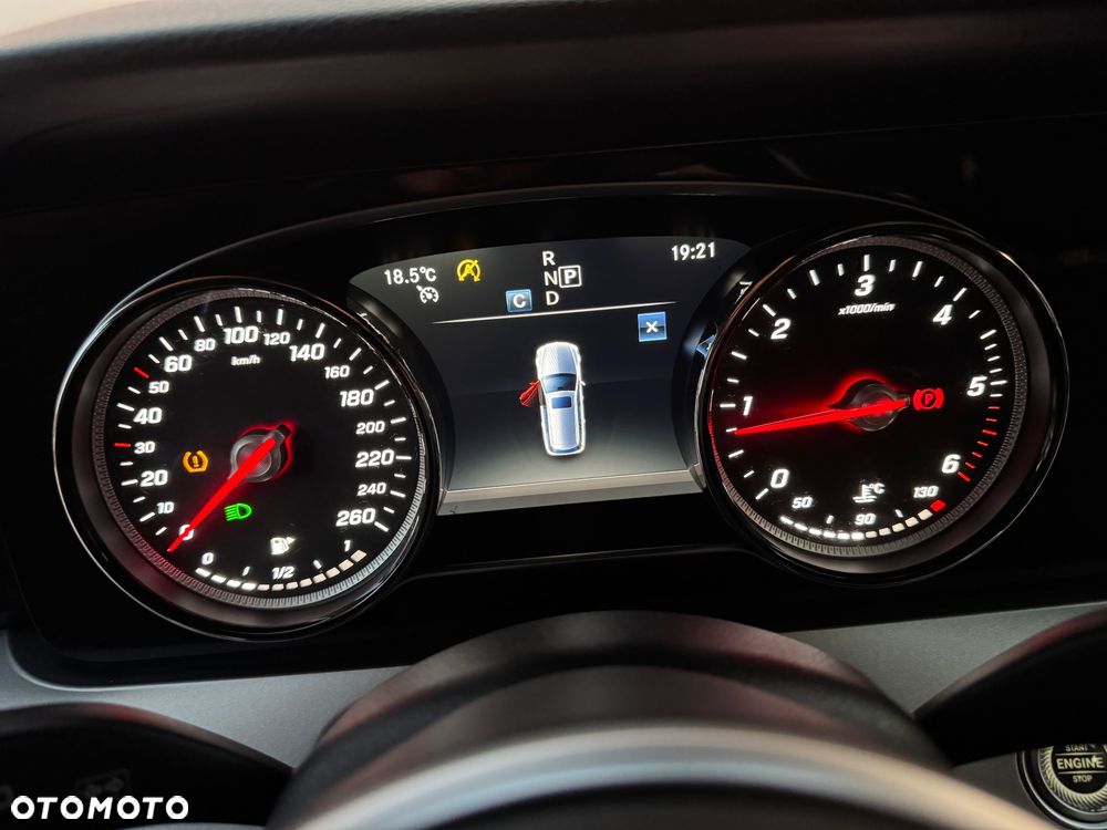 Mercedes-Benz Klasa E 220 d 4Matic 9G-TRONIC Sportstyle Edition - 30