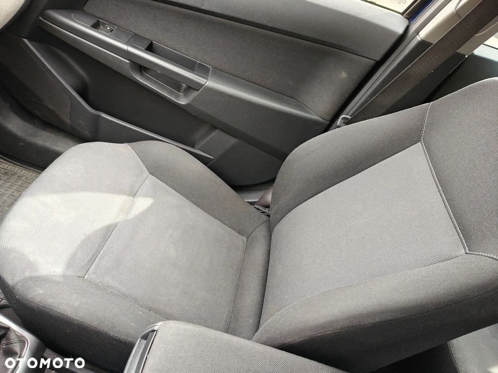Opel Astra 1.7 CDTI DPF - 15