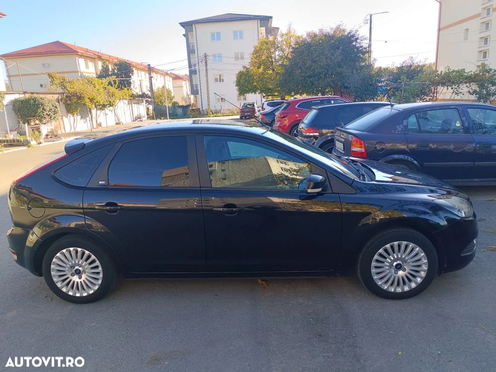 Ford Focus 1.6 TDCi DPF Titanium - 11