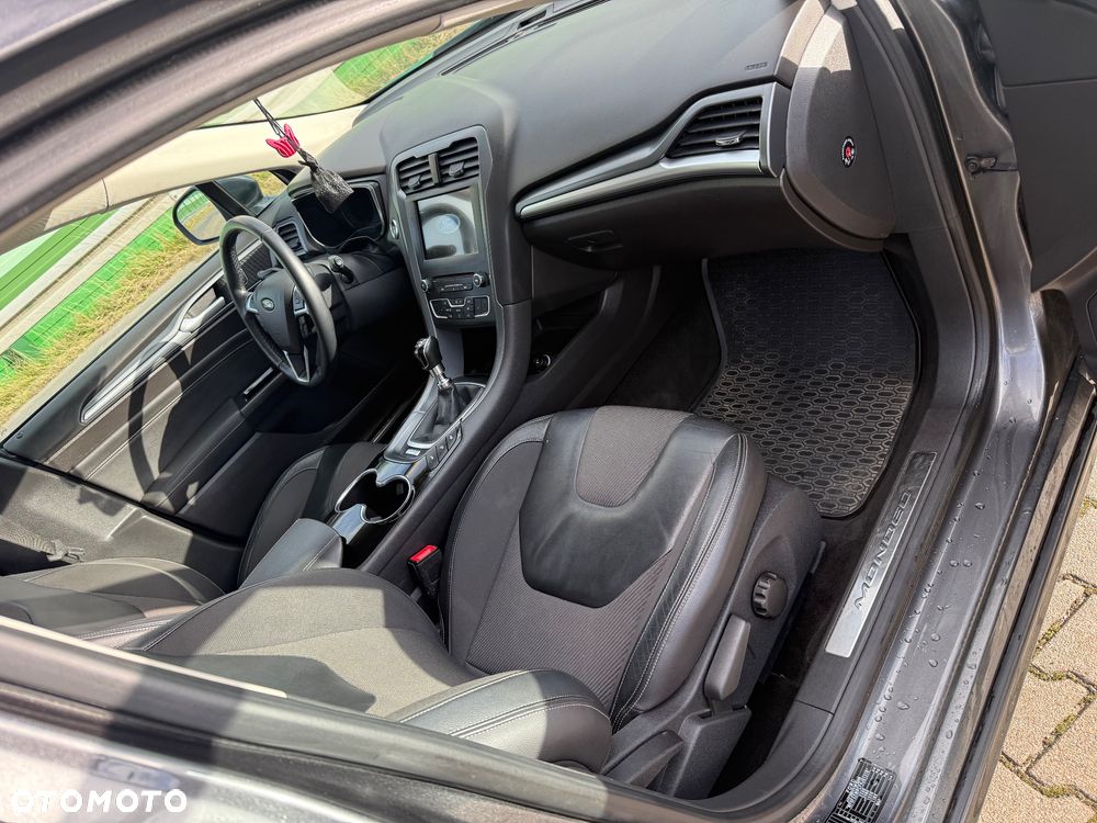 Ford Mondeo - 9