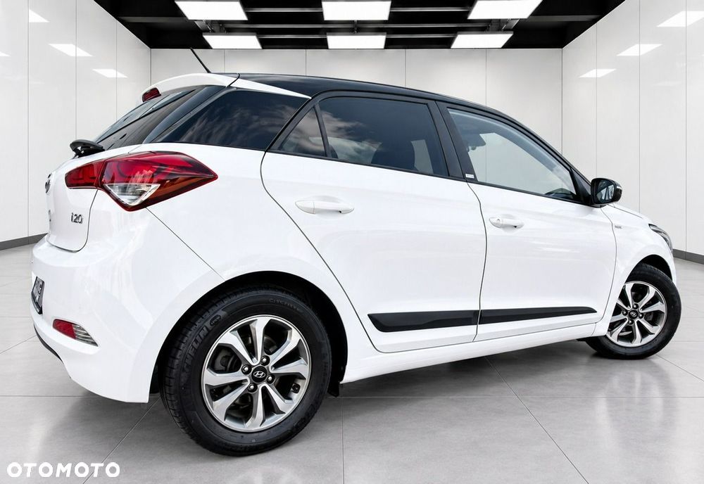 Hyundai i20 1.2 Passion Plus - 23
