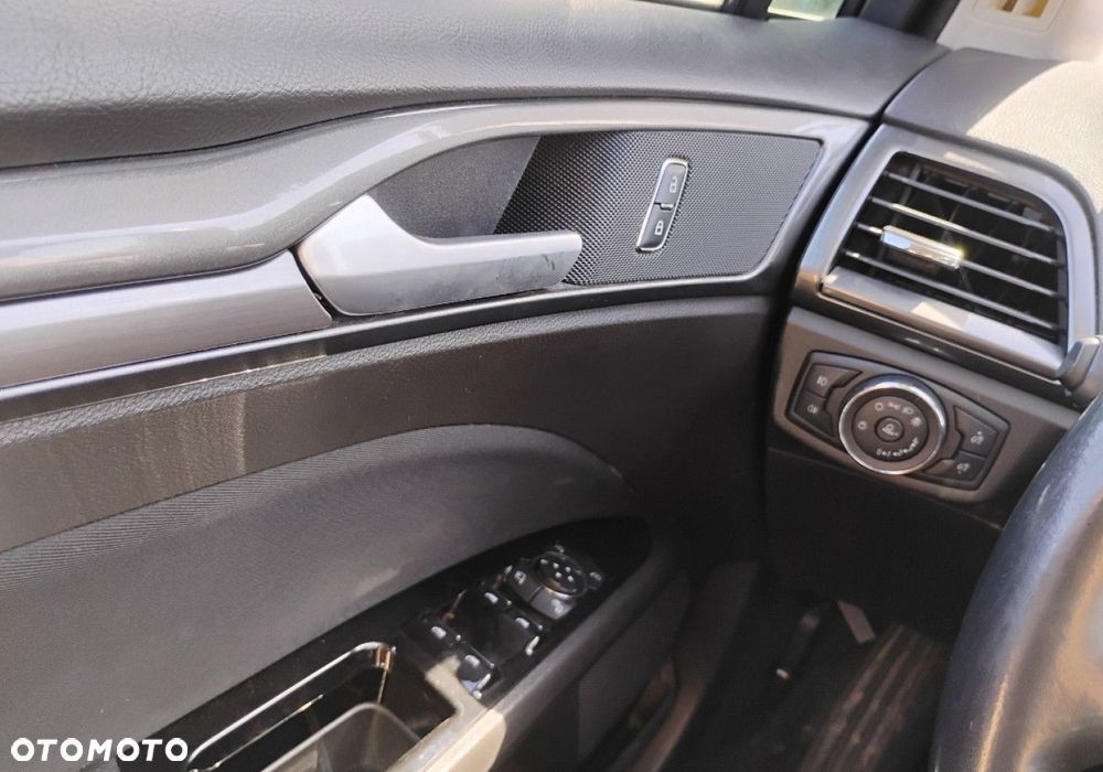 Ford Mondeo - 11