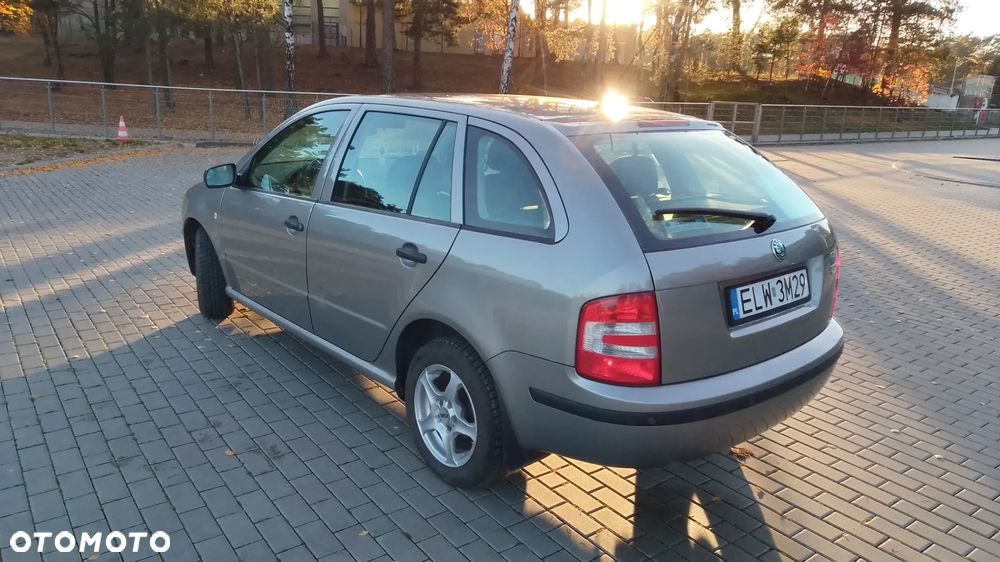 Skoda Fabia 1.4 16V Active - 18