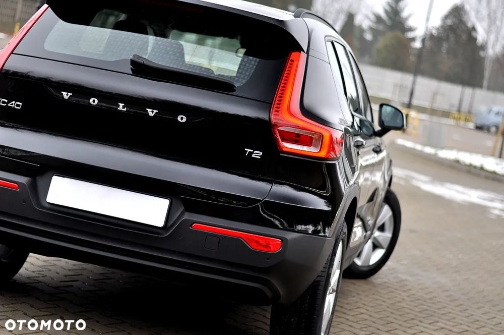 Volvo XC 40 T2 Momentum Pro - 14