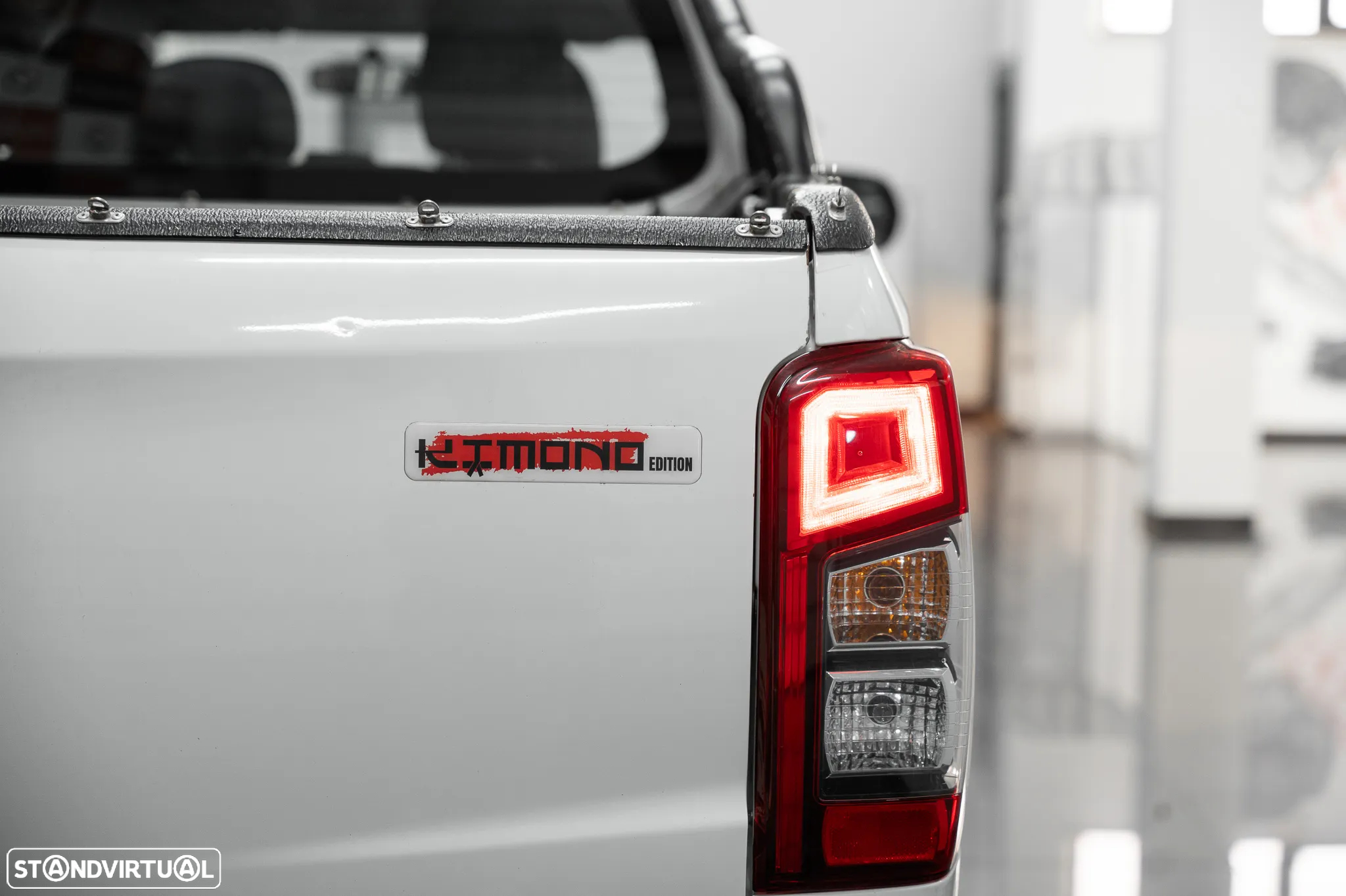 Mitsubishi L200 2.3 DI-D Club Invite 4WD - 9