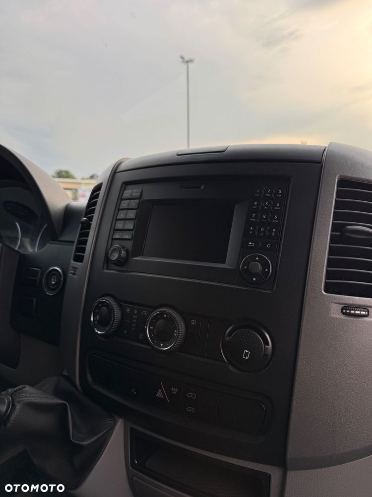 Volkswagen Crafter - 12