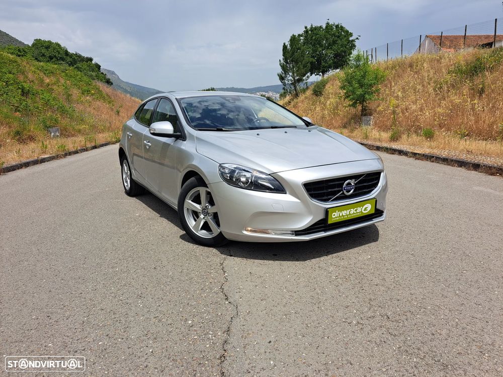Volvo V40 D2 Kinetic - 2