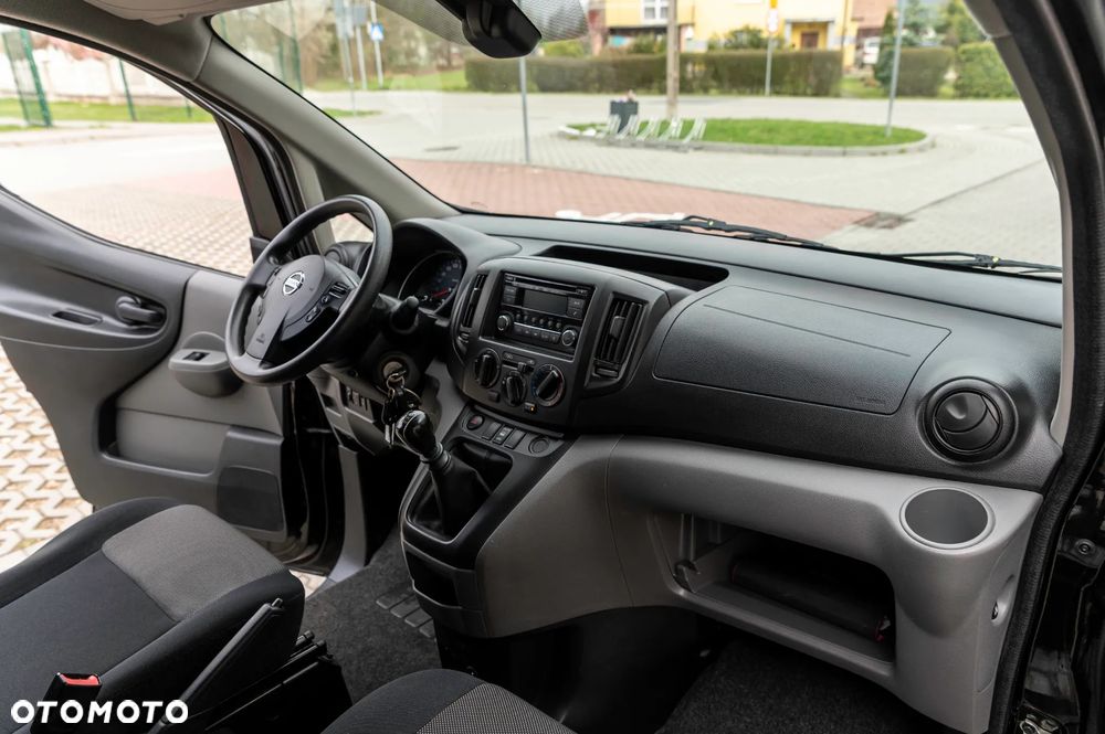 Nissan NV200 - 25