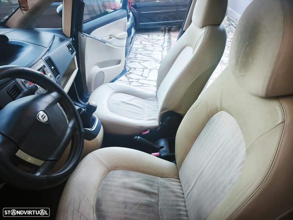 Lancia Musa 1.3 16V M-jet Oro Executive - 14