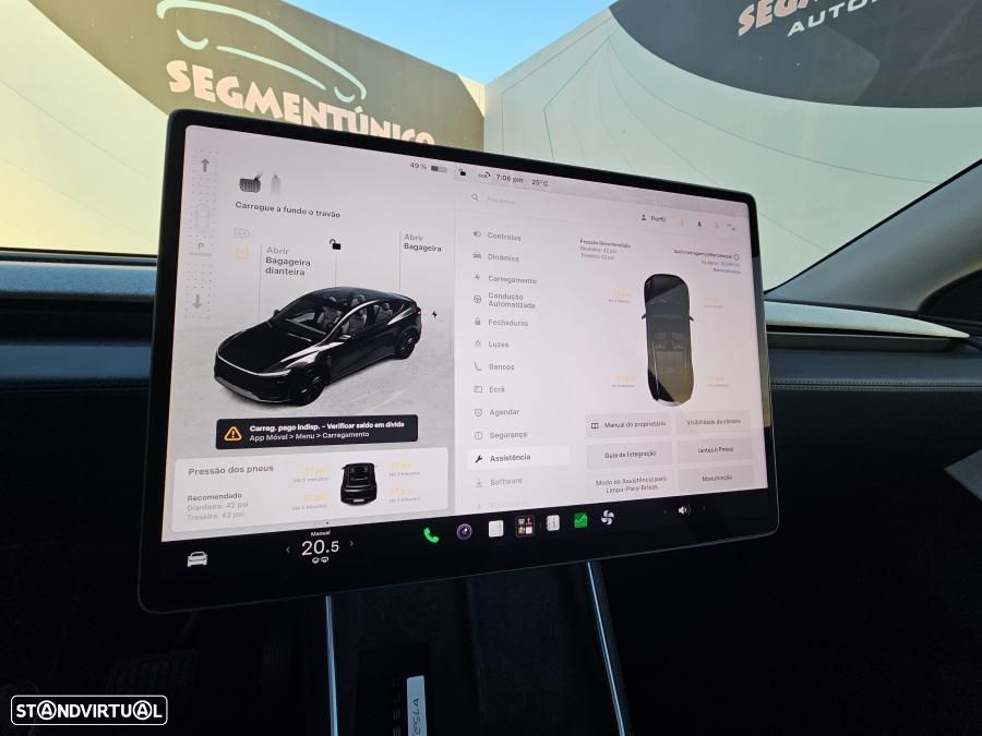 Tesla Model Y Long Range Dual Motor AWD - 57