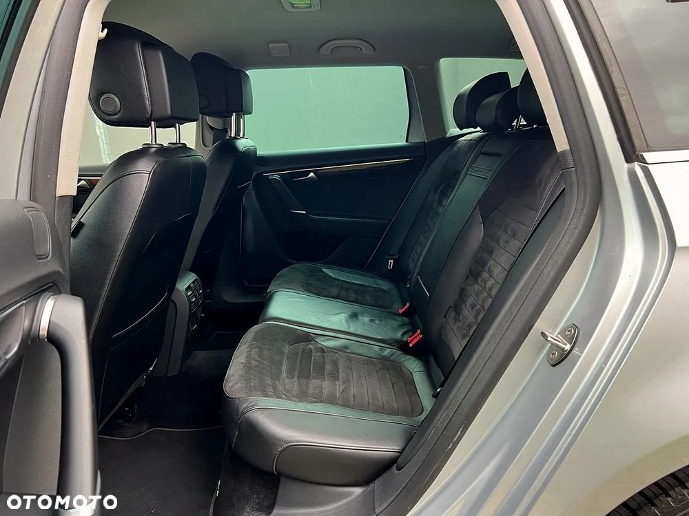 Volkswagen Passat 2.0 TDI Highline - 20