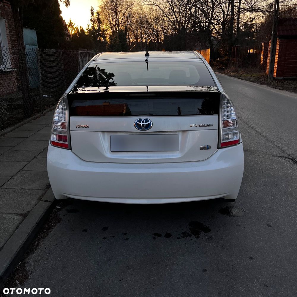 Toyota Prius - 5